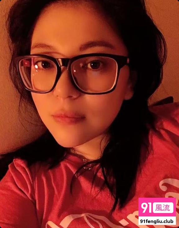 包头蜜桃臀少妇